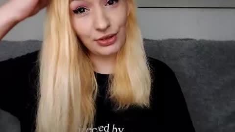 Snapshot of cassandratate chatting on 01/29/25, 08:29 Casey Chris online show from 01/29/25, 08:29