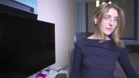 Seductress Cassia  FINDOM AND SADISM  NO NUDE online show from 02/08/26, 04:32