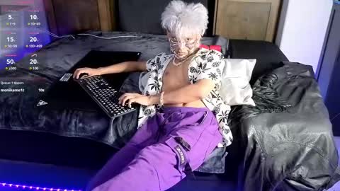 cassidykayde online show from 09/27/25, 06:35