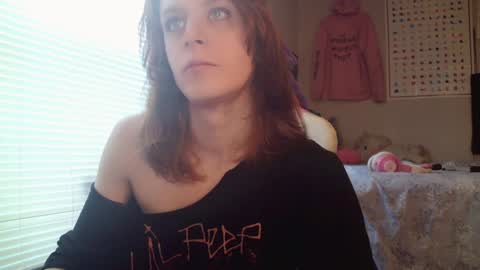 Snapshot of cassie420z chatting on 12/14/24, 08:51 Cassie online show from 12/14/24, 08:51