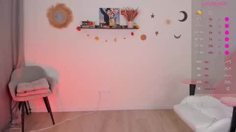 Snapshot of cassie_evansss chatting on 11/04/25, 05:17 Cassie online show from 11/04/25, 05:17