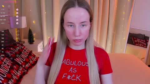 Snapshot of cassie_kelman chatting on 12/26/24, 08:53 Cassie online show from 12/26/24, 08:53