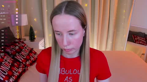 Snapshot of cassie_kelman chatting on 12/26/24, 11:57 Cassie online show from 12/26/24, 11:57