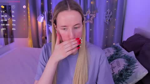 Snapshot of cassie_kelman chatting on 12/27/24, 09:00 Cassie online show from 12/27/24, 09:00