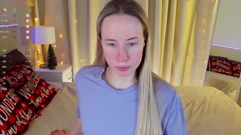 Snapshot of cassie_kelman chatting on 01/12/25, 08:47 Cassie online show from 01/12/25, 08:47