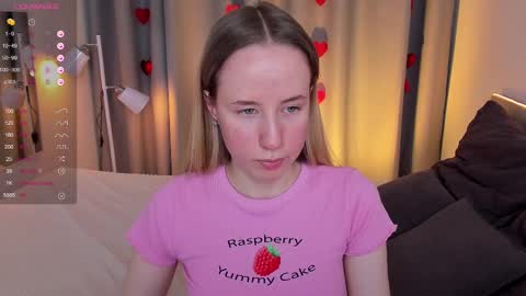 Snapshot of cassie_kelman chatting on 02/14/25, 12:30 Cassie online show from 02/14/25, 12:30