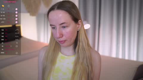 Snapshot of cassie_kelman chatting on 03/03/25, 08:54 Cassie online show from 03/03/25, 08:54