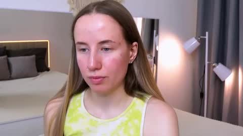 Snapshot of cassie_kelman chatting on 10/04/25, 09:02 Cassie online show from 10/04/25, 09:02