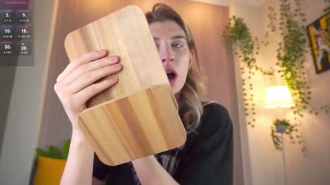 Snapshot of cassieholland chatting on 02/28/26, 09:32 Im Cassie3 online show from 02/28/26, 09:32