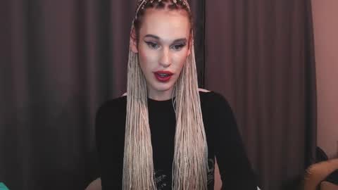 Snapshot of cassiemich chatting on 12/06/24, 06:06 Cassie online show from 12/06/24, 06:06