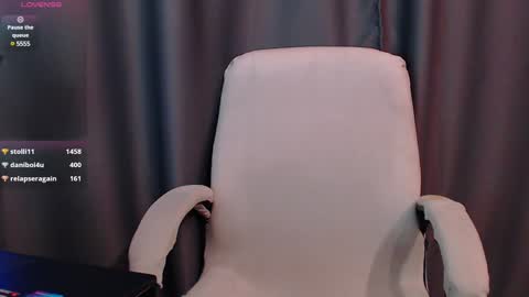 Snapshot of cassiemich chatting on 12/10/24, 10:47 Cassie online show from 12/10/24, 10:47