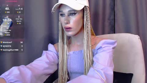 Snapshot of cassiemich chatting on 12/13/24, 10:13 Cassie online show from 12/13/24, 10:13