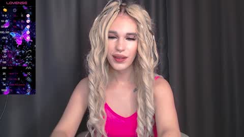 Snapshot of cassiemich chatting on 01/04/25, 01:10 Cassie online show from 01/04/25, 01:10