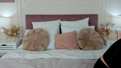 Curly online show from 01/24/25, 06:03