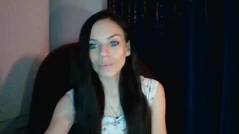 Cassie online show from 10/08/25, 06:16