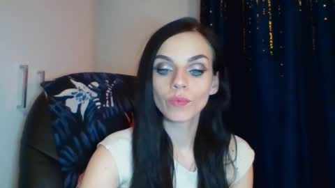 Cassie online show from 10/28/25, 08:00