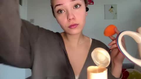 Snapshot of cassijent chatting on 02/27/26, 08:14 Olivia online show from 02/27/26, 08:14