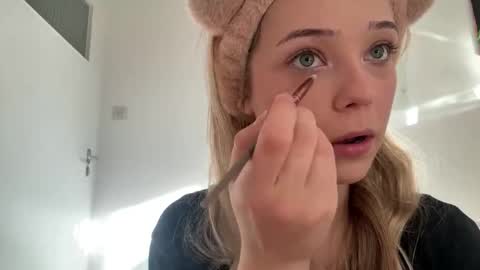 Olivia online show from 03/17/26, 03:48