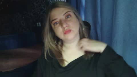 Snapshot of casual__vibes chatting on 05/14/26, 10:55 casual__vibes online show from 05/14/26, 10:55