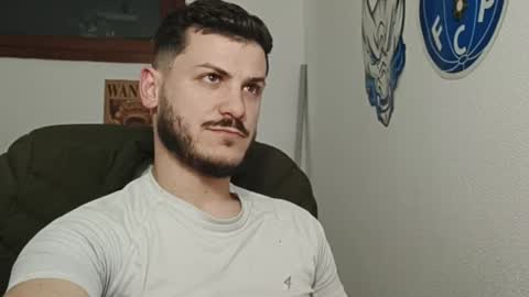 Snapshot of casual_mike chatting on 03/30/26, 12:11 Mike Moreira online show from 03/30/26, 12:11