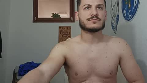 Snapshot of casual_mike chatting on 04/02/26, 07:50 Mike Moreira online show from 04/02/26, 07:50