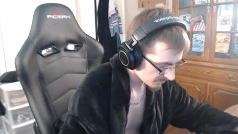 casuallycorrupt online show from 10/31/25, 12:11