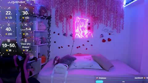 Snapshot of cat_kitty18 chatting on 03/11/25, 09:59 Lorena Saenz online show from 03/11/25, 09:59