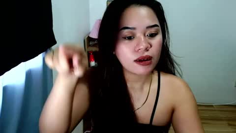 Snapshot of cat_woman143 chatting on 06/02/26, 01:29 cat_woman143 online show from 06/02/26, 01:29