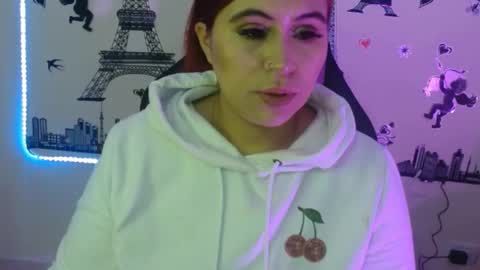 Snapshot of cata__gutierrez_ chatting on 01/06/25, 12:37 Cata online show from 01/06/25, 12:37