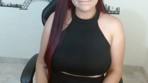 Snapshot of cata__gutierrez_ chatting on 02/11/25, 10:59 Cata online show from 02/11/25, 10:59