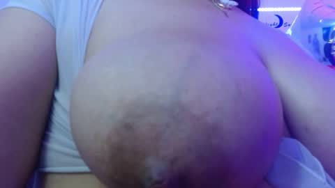 Snapshot of cata__gutierrez_ chatting on 02/11/25, 02:02 Cata online show from 02/11/25, 02:02