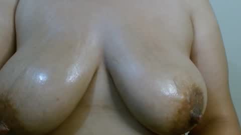 Snapshot of cata__gutierrez_ chatting on 03/08/25, 02:30 Cata online show from 03/08/25, 02:30