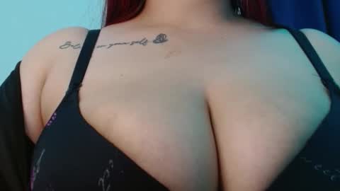 Snapshot of cata__gutierrez_ chatting on 10/16/25, 04:57 Cata online show from 10/16/25, 04:57