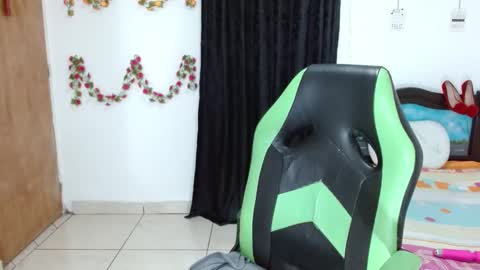 isabel online show from 01/23/25, 01:24