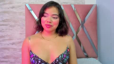 Snapshot of cataleya_bianchi chatting on 02/24/25, 05:11 Cataleya online show from 02/24/25, 05:11