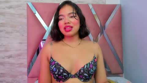 Snapshot of cataleya_bianchi chatting on 02/24/25, 08:17 Cataleya online show from 02/24/25, 08:17