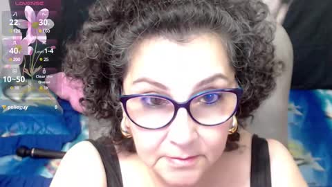 Snapshot of cataleya_mom_ chatting on 02/18/25, 09:10 cataleya online show from 02/18/25, 09:10