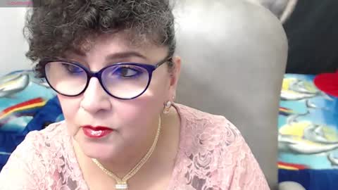 Snapshot of cataleya_mom_ chatting on 02/23/25, 01:02 cataleya online show from 02/23/25, 01:02