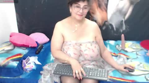 Snapshot of cataleya_mom_ chatting on 02/23/25, 07:33 cataleya online show from 02/23/25, 07:33