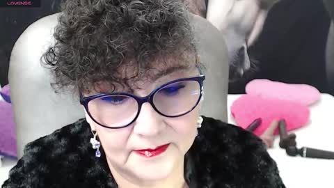Snapshot of cataleya_mom_ chatting on 03/02/25, 11:53 cataleya online show from 03/02/25, 11:53