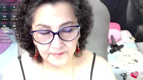 Snapshot of cataleya_mom_ chatting on 03/06/25, 07:25 cataleya online show from 03/06/25, 07:25
