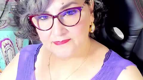 Snapshot of cataleya_mom_ chatting on 09/13/25, 07:52 cataleya online show from 09/13/25, 07:52