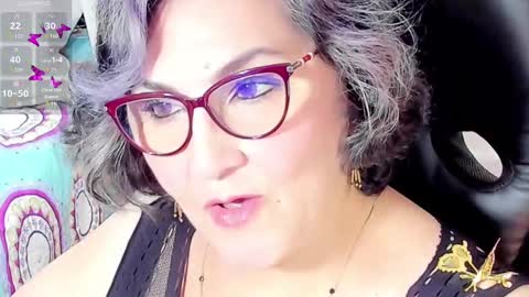 Snapshot of cataleya_mom_ chatting on 09/17/25, 02:13 cataleya online show from 09/17/25, 02:13