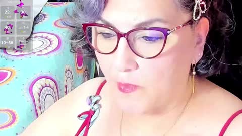 Snapshot of cataleya_mom_ chatting on 09/19/25, 09:11 cataleya online show from 09/19/25, 09:11