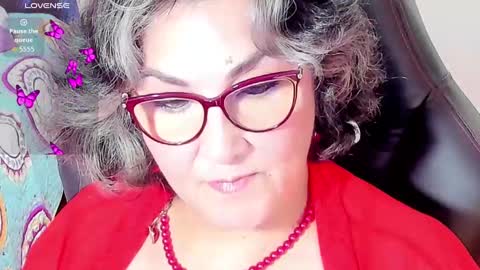 Snapshot of cataleya_mom_ chatting on 10/17/25, 08:55 cataleya online show from 10/17/25, 08:55