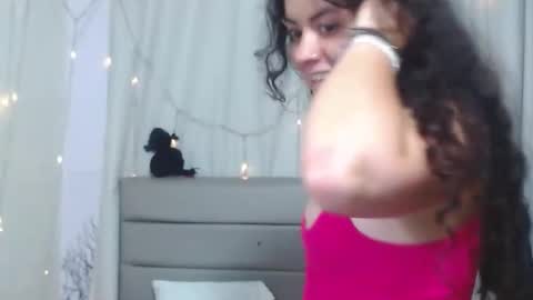 Snapshot of cataleya_russors chatting on 10/26/25, 10:32 cataleya_russors online show from 10/26/25, 10:32