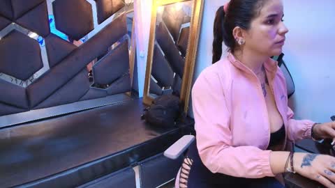 Cataleya online show from 11/16/25, 11:05