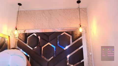 Cataleya online show from 11/25/25, 10:59