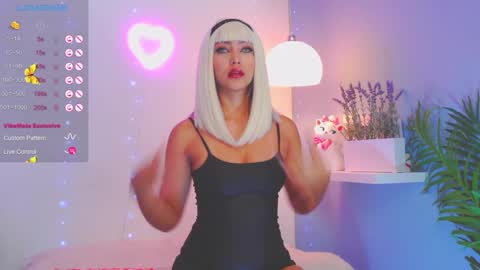 Snapshot of catalina__lovers chatting on 02/26/25, 04:14 Catalina lovers online show from 02/26/25, 04:14