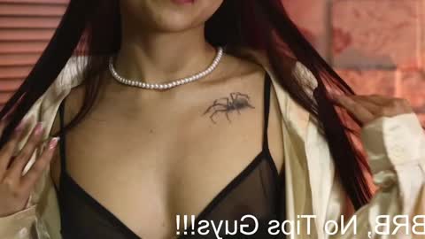 Snapshot of catalina_jade chatting on 01/24/25, 05:21 Cata online show from 01/24/25, 05:21